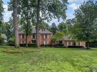 1573 Tulipwoods Cir, Dayton, OH 45459