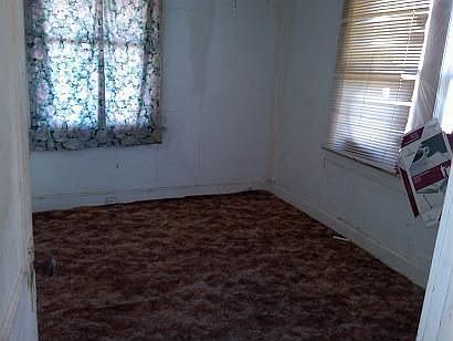 5th image of 3129 Elmwood Ave