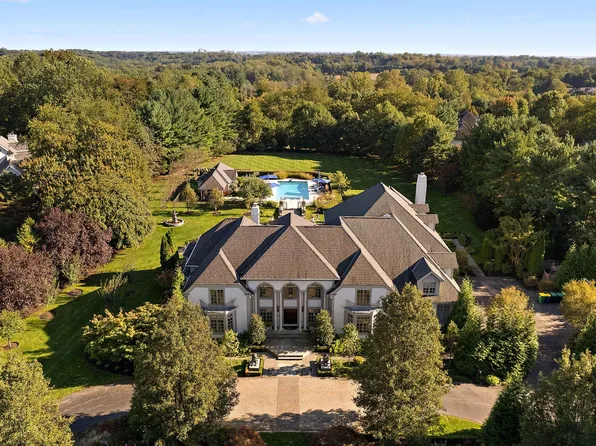 11 Summit Ln, Wilmington, DE 19807