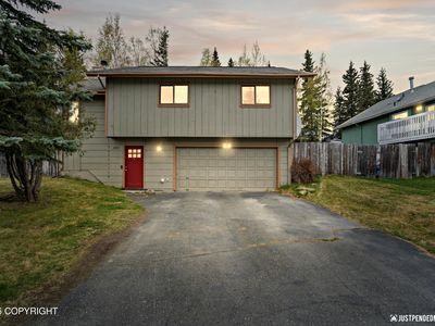 18315 Hidden Falls Ave, Eagle River, AK, 99577