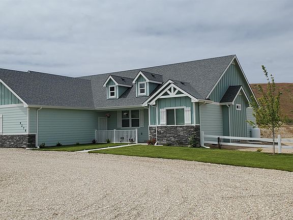 2nd image of 9279 Rolling Hills Ct