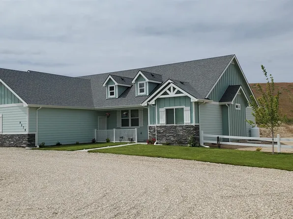9279 Rolling Hills Ct, Nampa, ID 83686