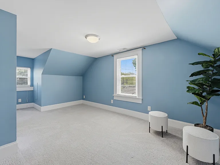 124 S Pettigrew St — Photo 11