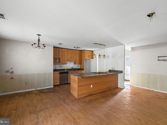 5th image of 11308 Geddys Ct