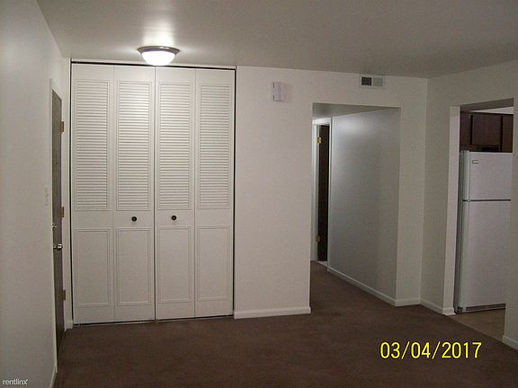 4th image of 806 Sandra Dr Unit 1E