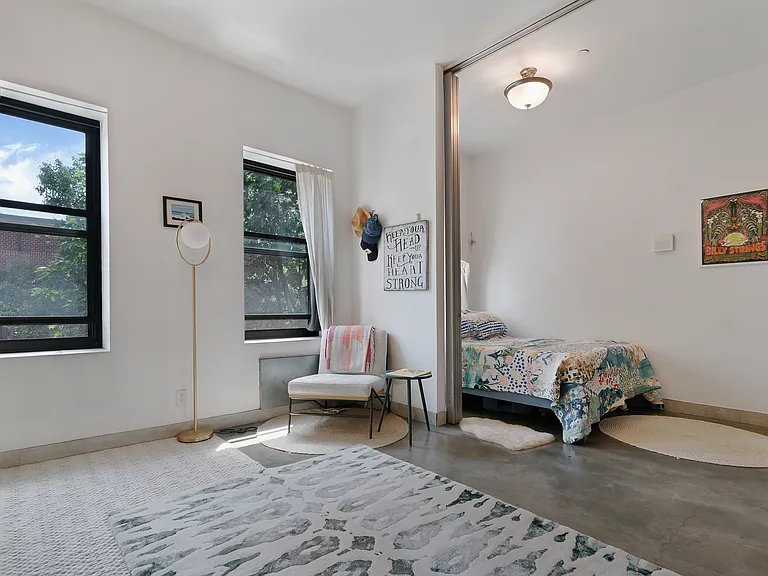39 Carroll St #2 — Photo 6