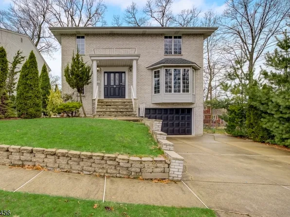 50 Roosevelt Ave, Hasbrouck Heights Boro, NJ 07604