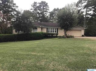162 Azalea Dr, Gadsden, AL 35901