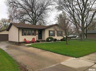 49 Melody Ln, Springfield, IL 62702