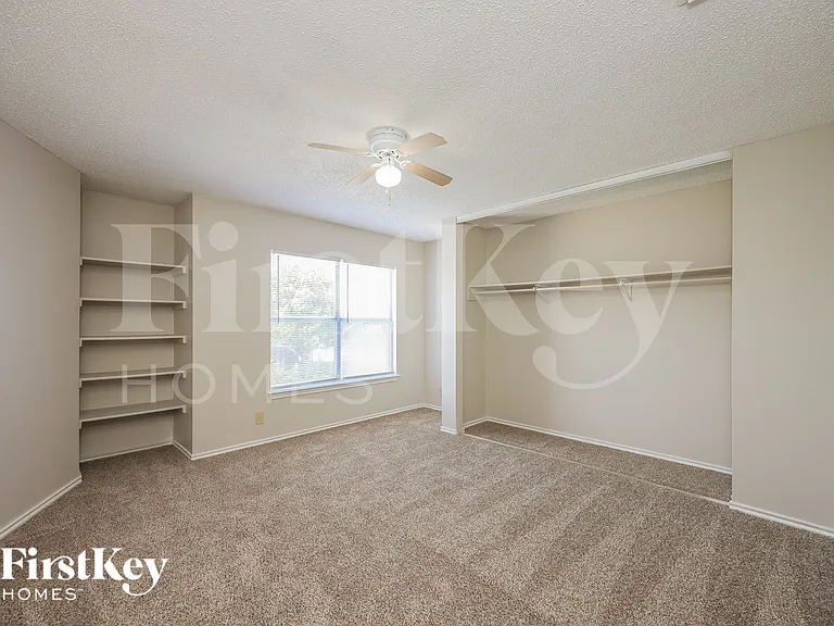 7915 Cherry Glade — Photo 13