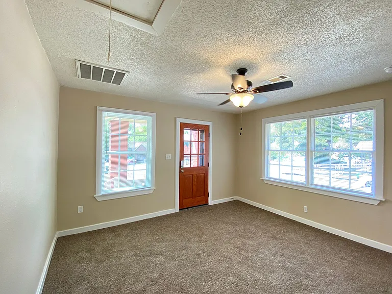 3602 W 13th St — Photo 4
