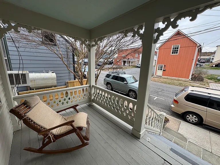 1 Royal St SW #A — Photo 10