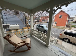 1 Royal St SW #A, Leesburg, VA 20175
