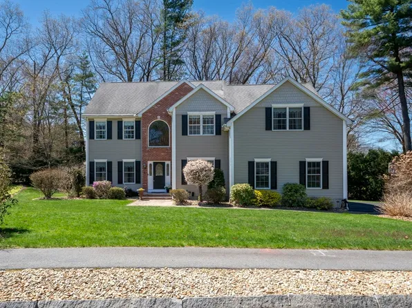 3 Archambault Way, Chelmsford, MA 01824