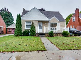 15075 Oceana Ave, Allen Park, MI