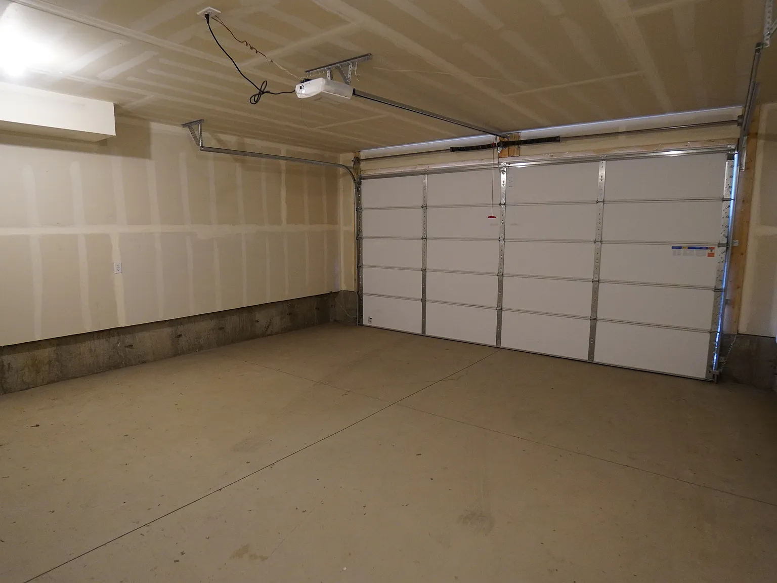 Townhome in Perry! - 2925 S Highway 89 Unit 5 — Photo 4