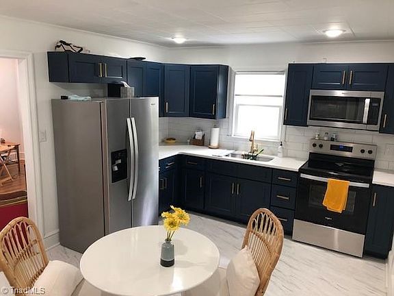 5th image of 2628 Pine Lake Dr