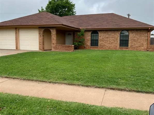 5510 Lucky Ln, Wichita Falls, TX 76306