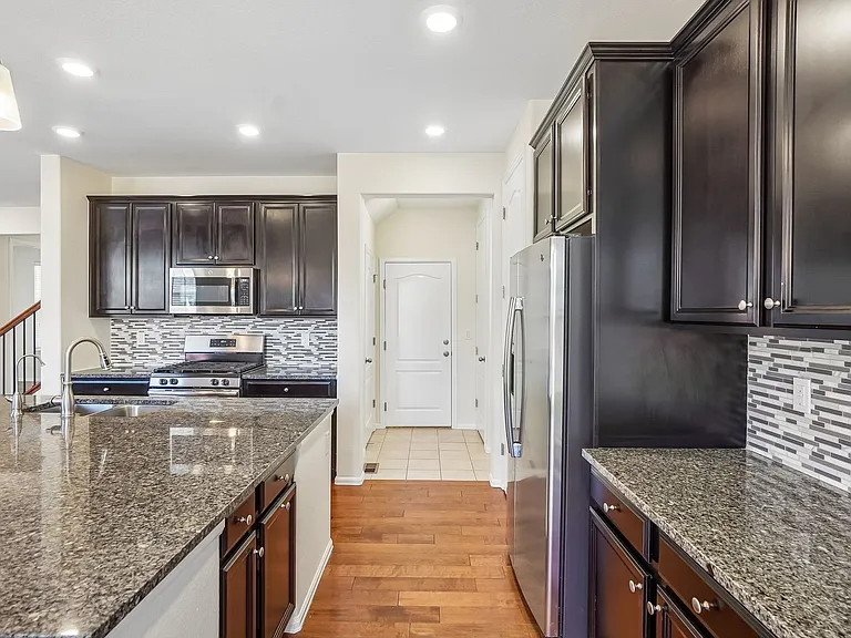 15017 Chicago St — Photo 20