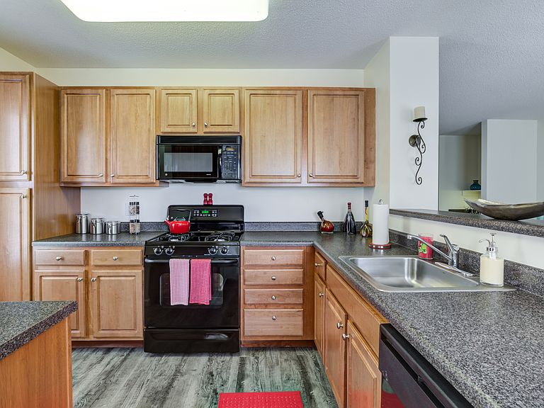 Summit Place Apartment Rentals Methuen, MA Zillow