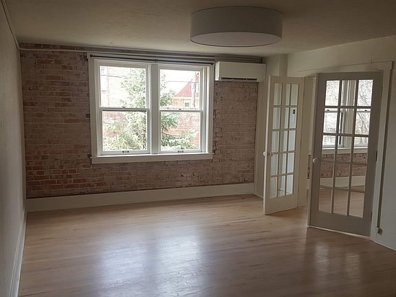 2nd image of 220 E Laurel St #Laurel220unit-6