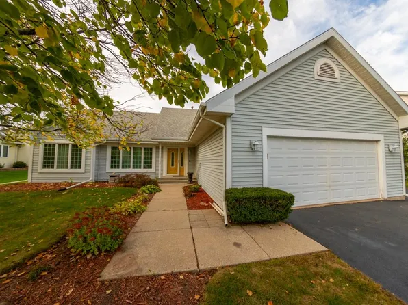 7984 Slater Dr, Rockford, IL 61108