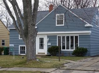 5008 Chapman Pkwy, Hamburg, NY 14075