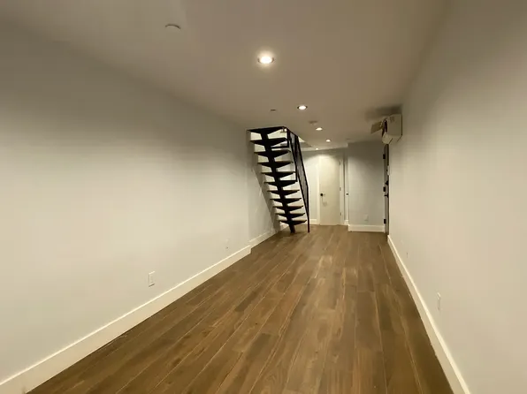 1334 Gates Avenue image 8 of 9