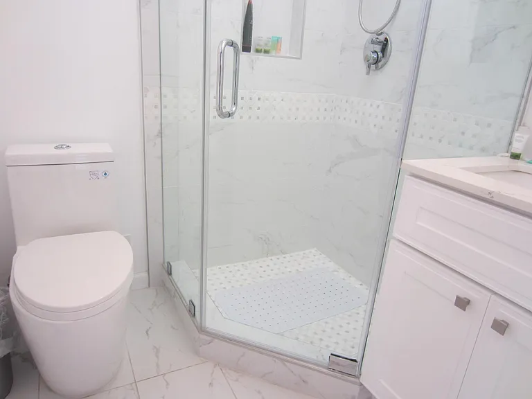 7149 Buckingham Blvd — Photo 8