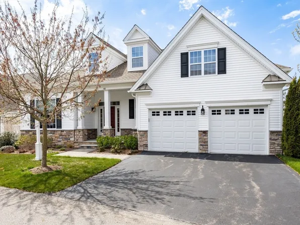 40 Skipping Stone, Plymouth, MA 02360