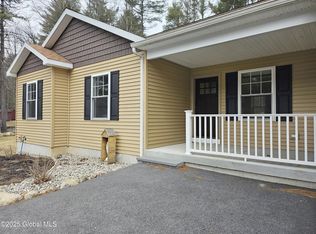 69 Fenway Dr, Lake Luzerne, NY 12846