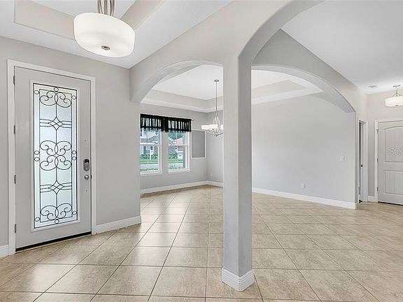 4th image of 122 Enclave Ave