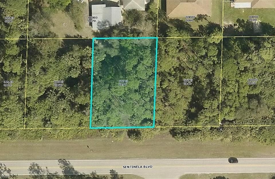 1st image of 935 Sentinela Blvd