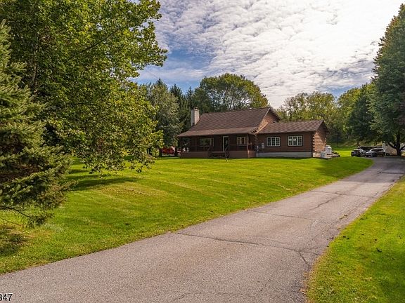 2nd image of 912 Potters Rd