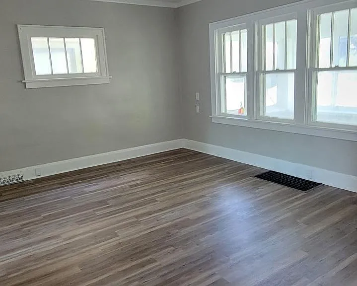 3516 Homewood Ave — Photo 3