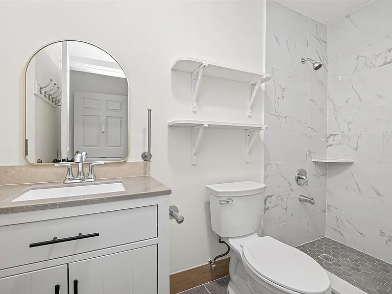 7950 Longridge Dr — Photo 25