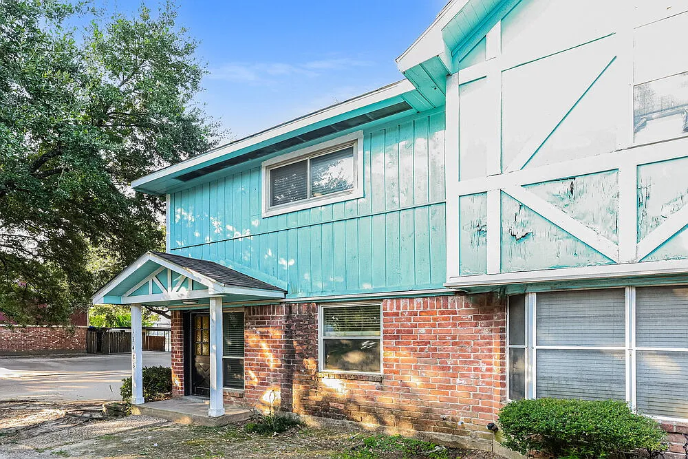 3 bed, 2.0 bath, 1360 sqft, $1,370 — Photo 4