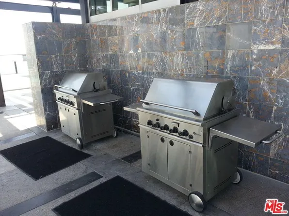 3810 Wilshire Blvd APT 1807, Los Angeles, CA 90010