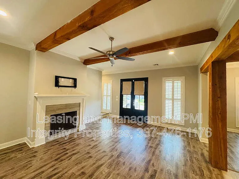 113 Oak Village Dr — Photo 6