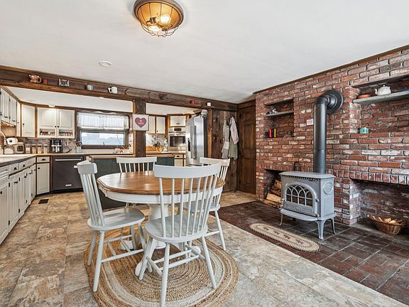 5th image of 311 Fairgrounds Road