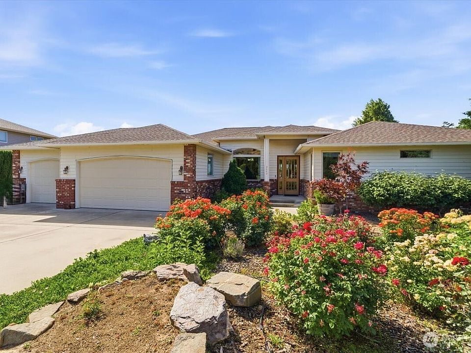1st image of 3643 Ridgeview Boulevard