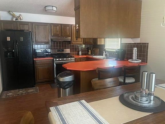 4th image of 3210 E Navajo Ln