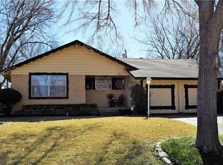 1818 Hood St, Carrollton, TX 75006