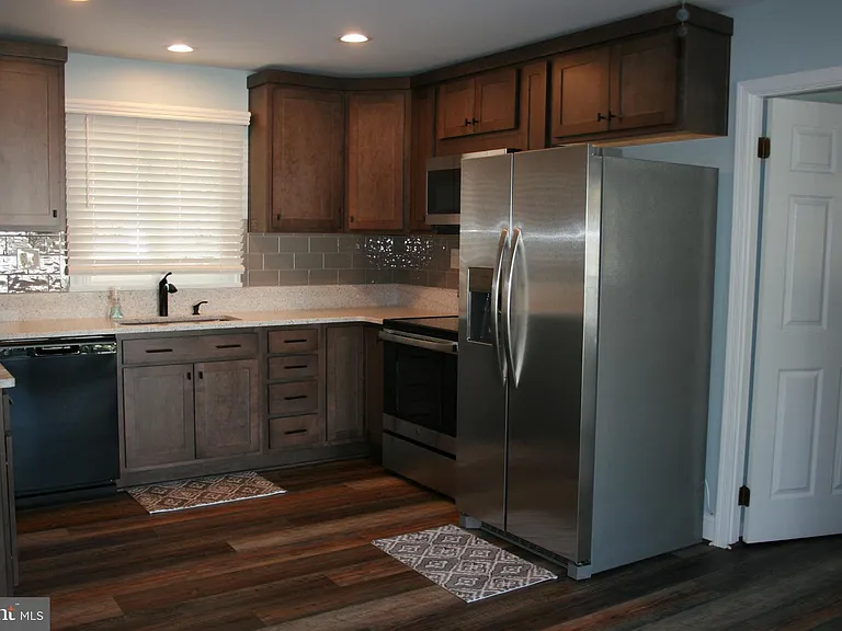 3511 Madonna Ln — Photo 4