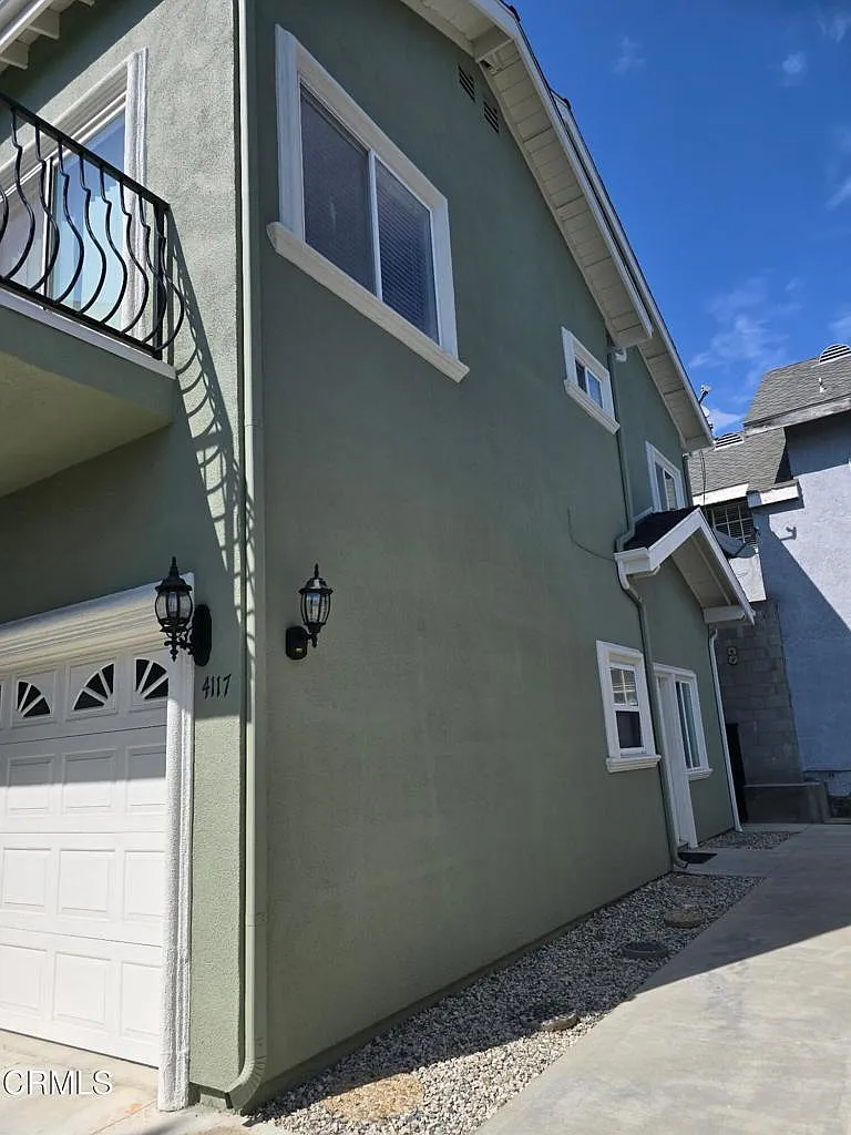 3 bed, 2.5 bath, 1400 sqft, $3,900 — Photo 2