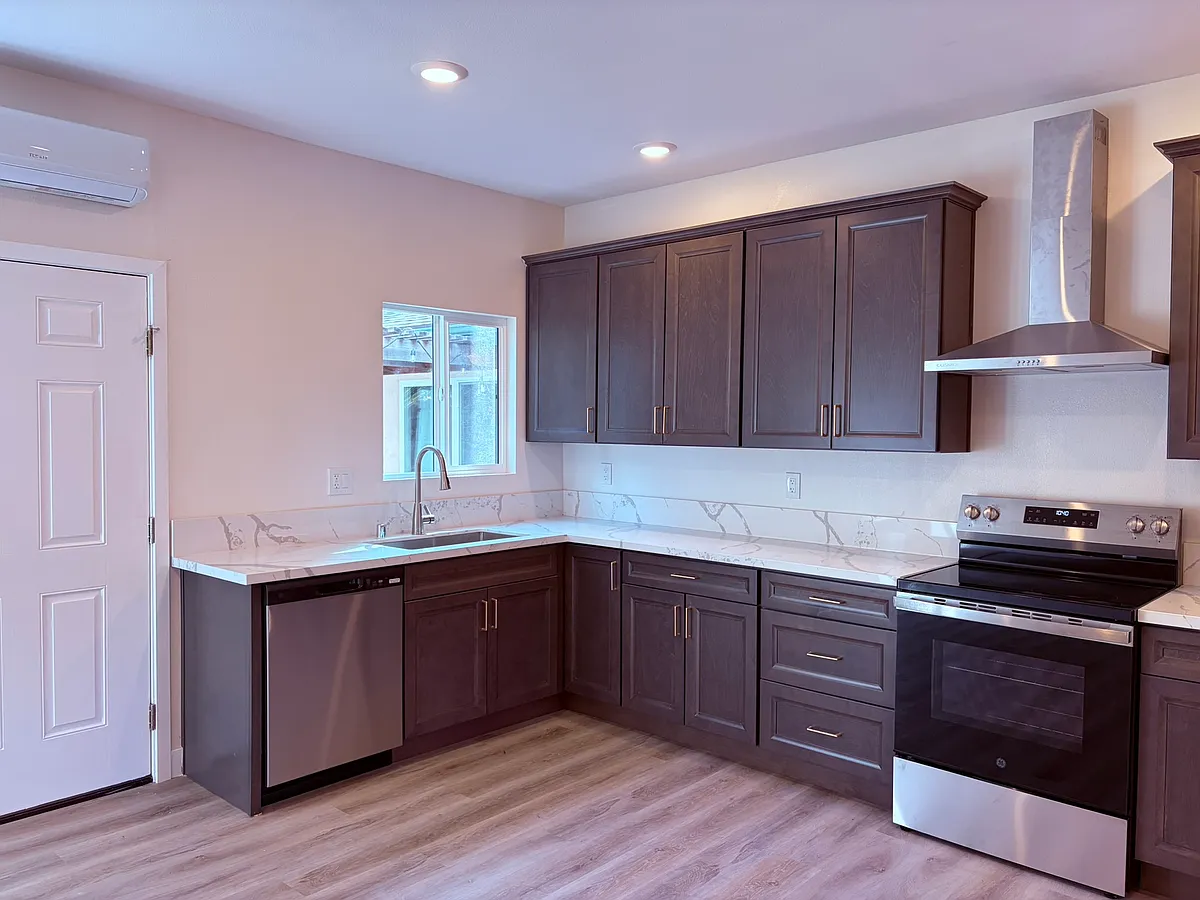 Building Photo - 5666 Campanile Way
