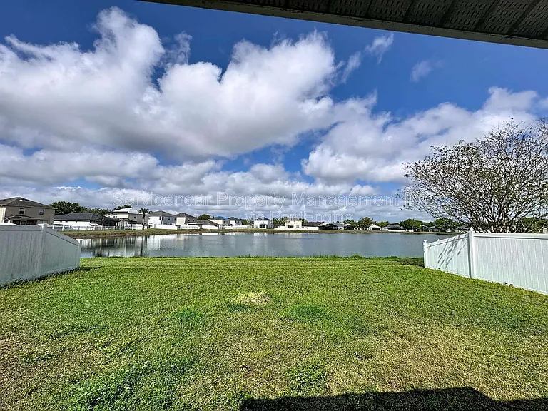 13465 Fladgate Mark Dr — Photo 23