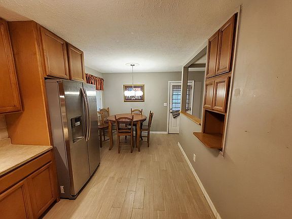 2nd image of 424 Palatine Ave