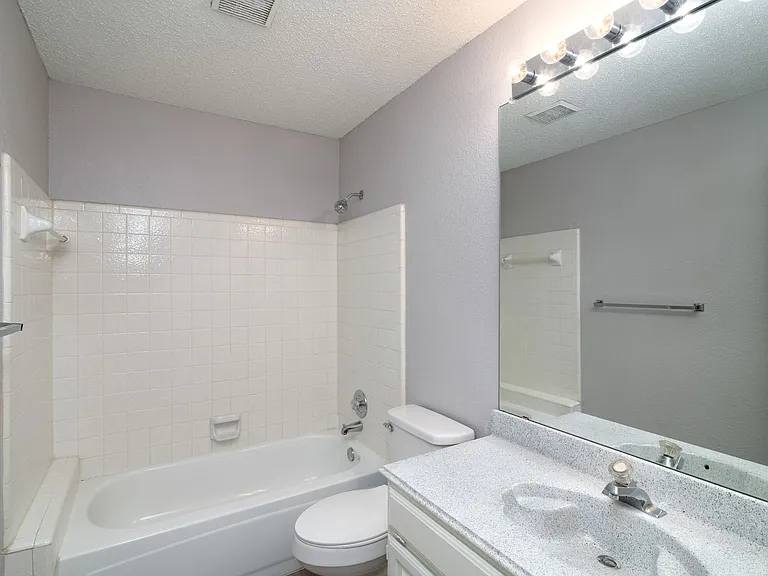 1329 Maywood Ct — Photo 18