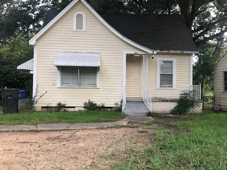 1st image of 108 E College St